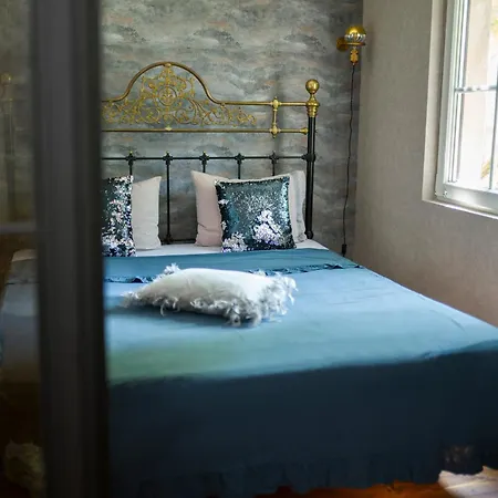 Βίλα Artcity - 3 Boutique Suits In Historic Town Φιλιππούπολη