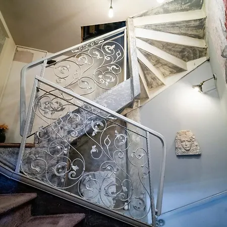 Artcity Villa- Historic In Kapana Plovdiv