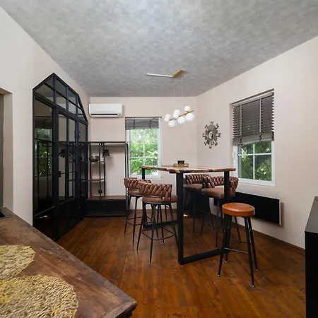 Villa Artcity Villa- Historic In Kapana